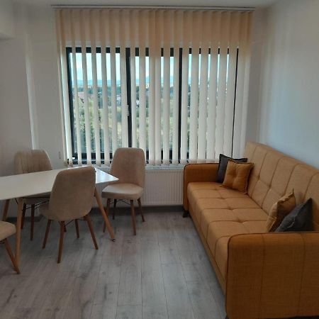 Apartament 3 Camere, Targu Neamt Et4 Esterno foto